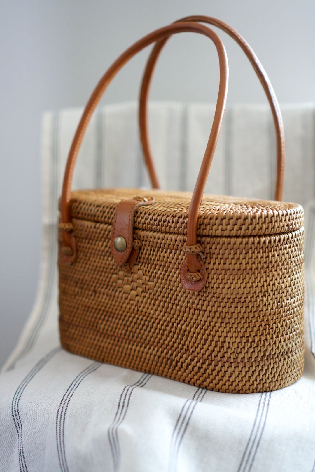 Hand Woven Atta Oval Hand Bag ~ Made in Bali ~