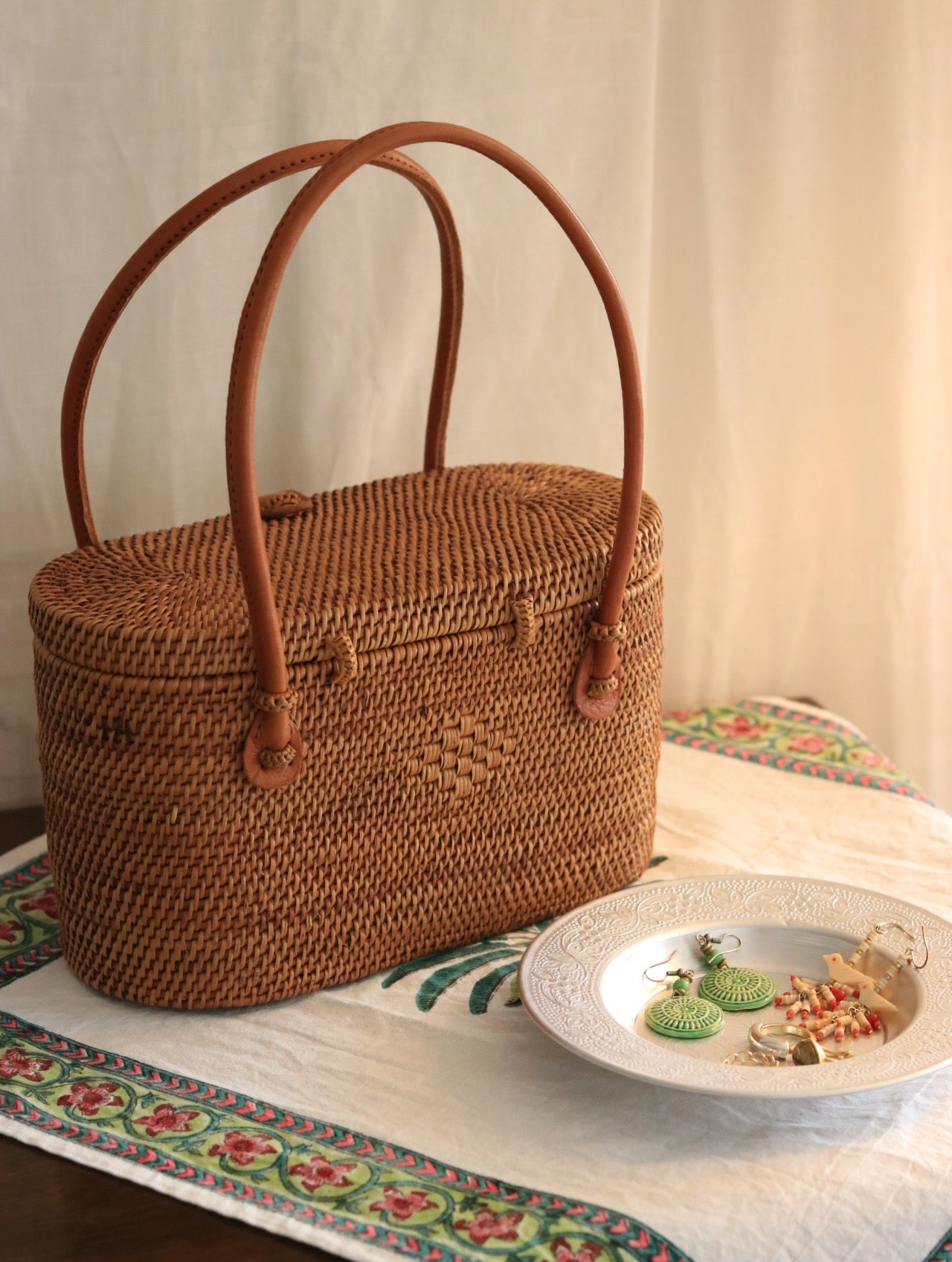 Hand Woven Atta Oval Hand Bag ~ Made in Bali ~