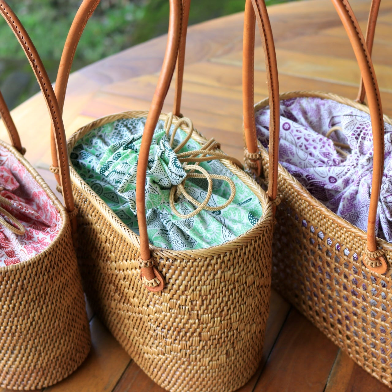 9" Oval Ata Handbag with Intricate Weave Detail & Batik Drawstring – Handwoven in Bali