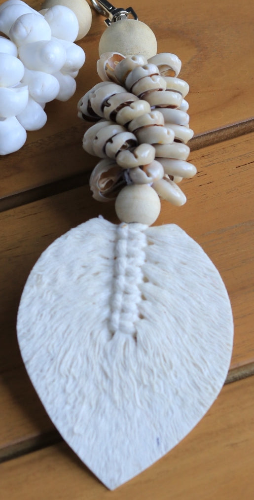 Hand Made Shell Key Chain ~ Made in Bali ~