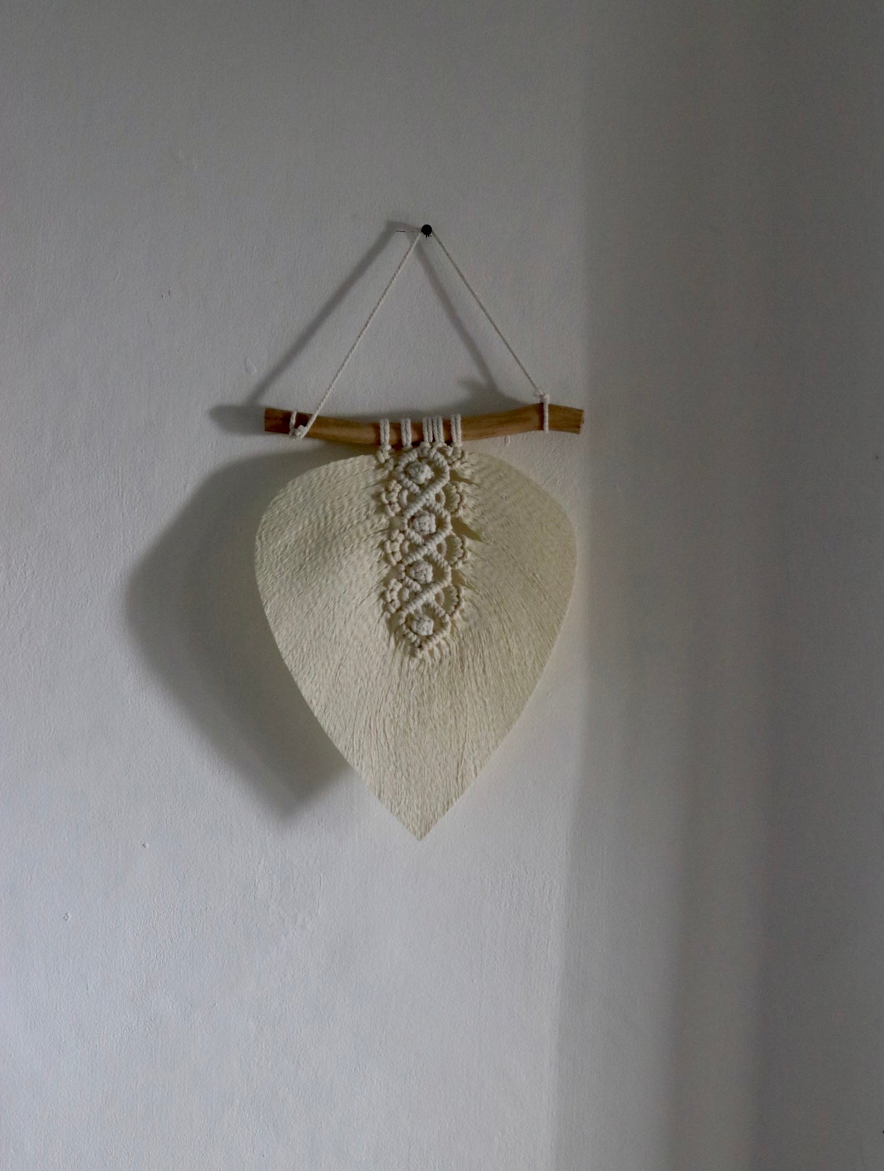 Bali Boho Style Leaf Motif Hanging ~ macrame ~