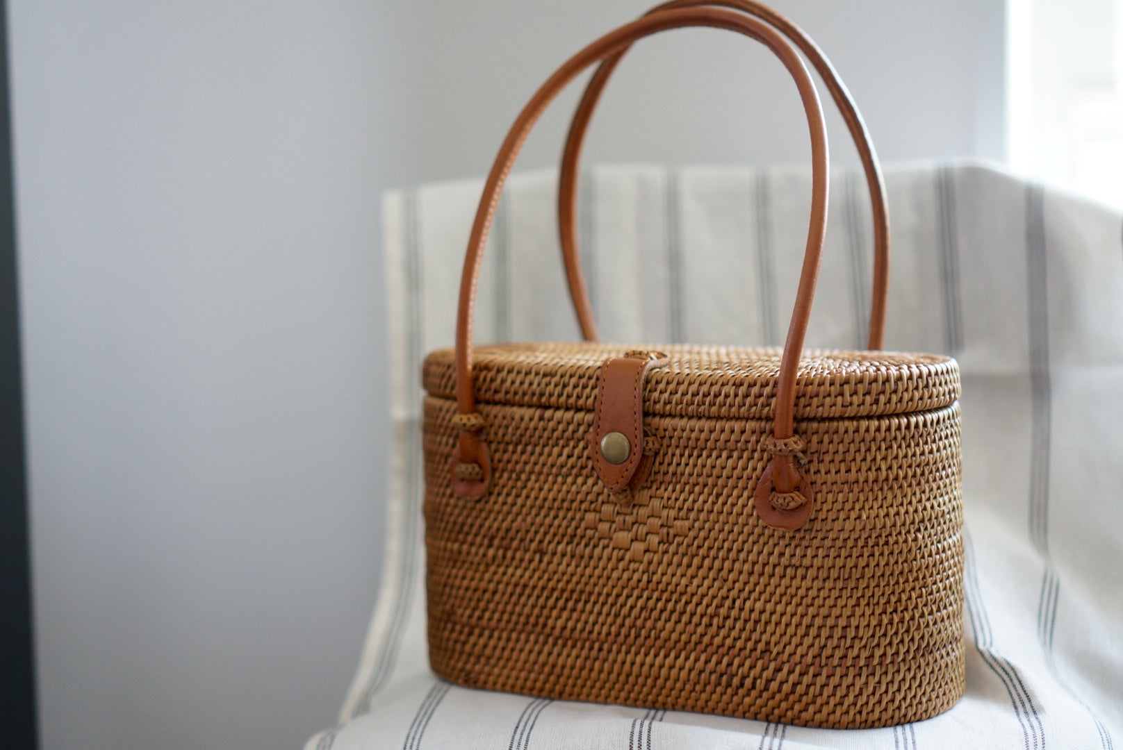 Hand Woven Atta Oval Hand Bag ~ Made in Bali ~