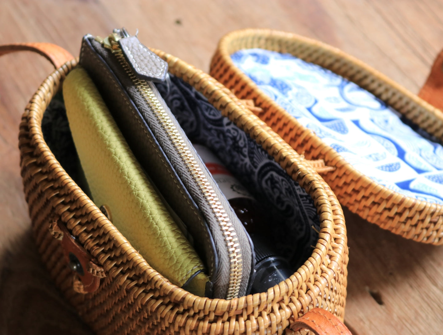 Mini Oval Ata Crossbody Bag with Snap Closure – Handwoven in Bali