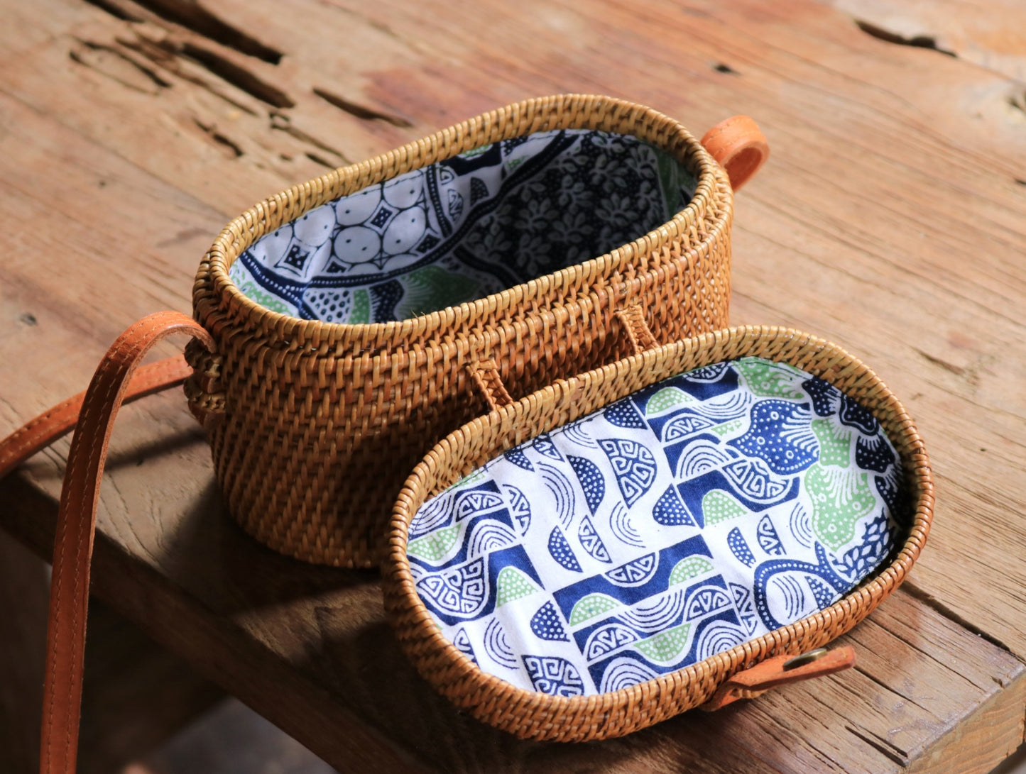 Mini Oval Ata Crossbody Bag with Snap Closure – Handwoven in Bali