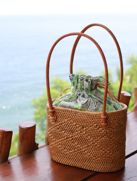 9" Oval Ata Handbag with Intricate Weave Detail & Batik Drawstring – Handwoven in Bali